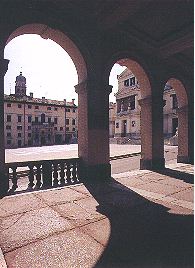 Sottoportico del Municipio